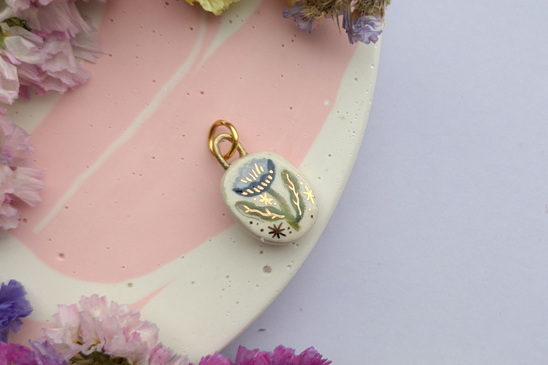 LaylaHolzer_CeramicPendants2026_0 (26)