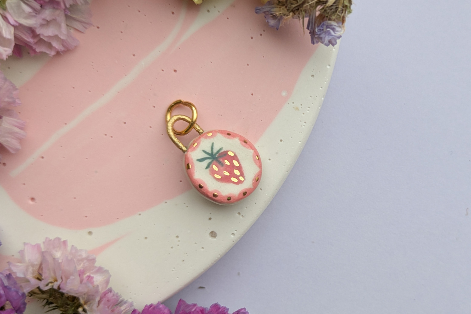 LaylaHolzer_CeramicPendants2026_0 (27)