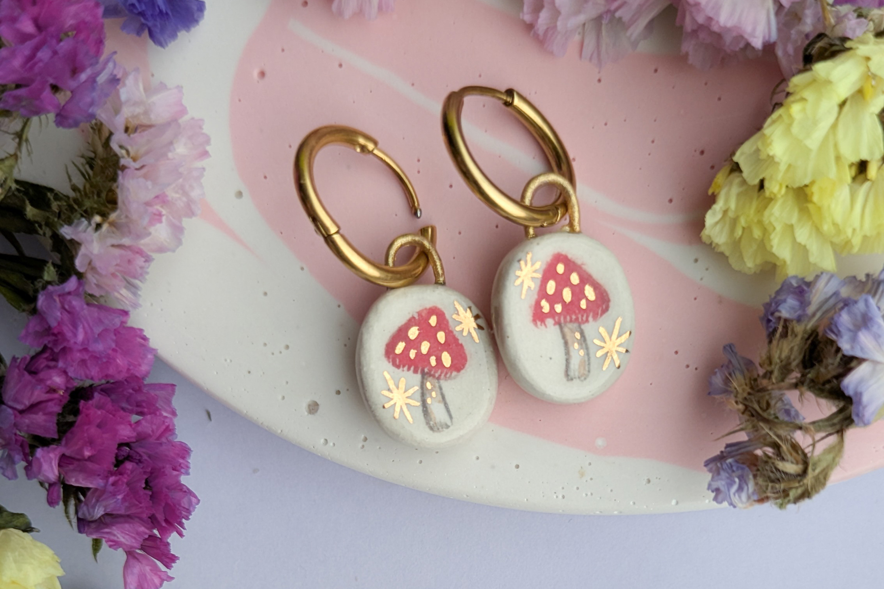 LaylaHolzer_CeramicPendants2026_0 (37)