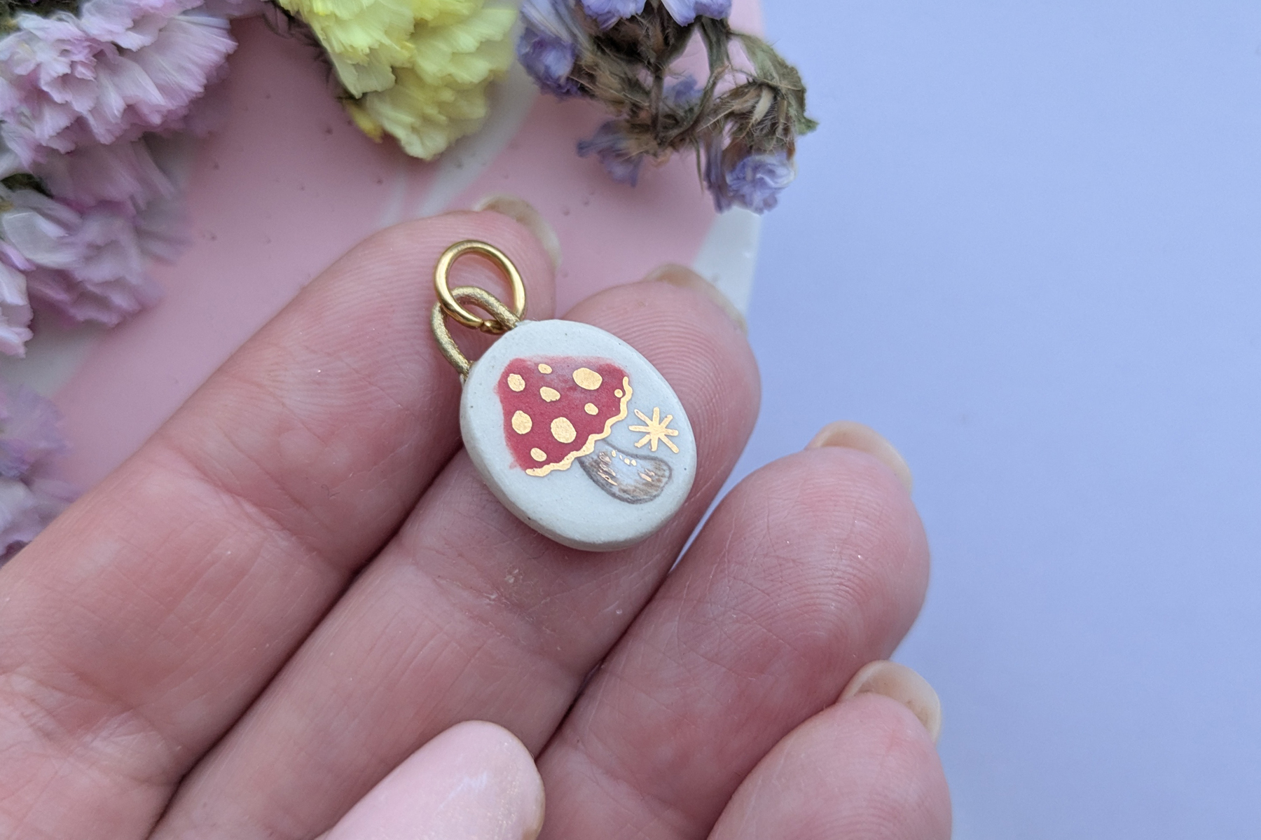 LaylaHolzer_CeramicPendants2026_0 (70)