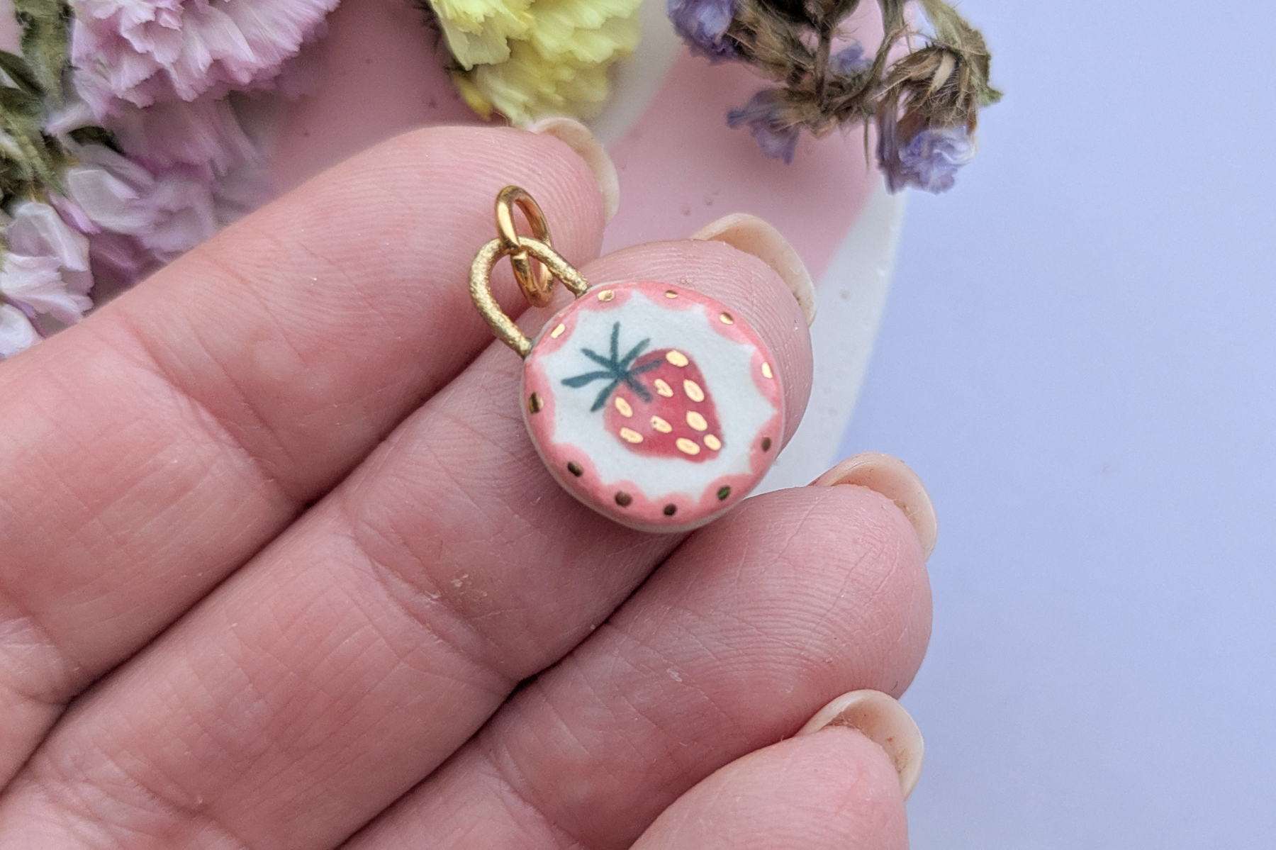 LaylaHolzer_CeramicPendants2026_0 (78)